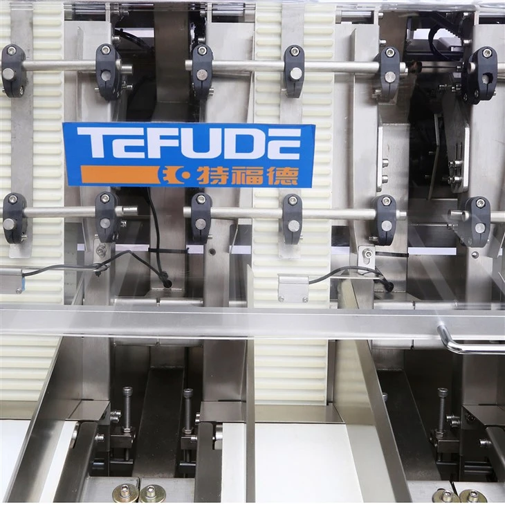 Automatic grissini packaging machine